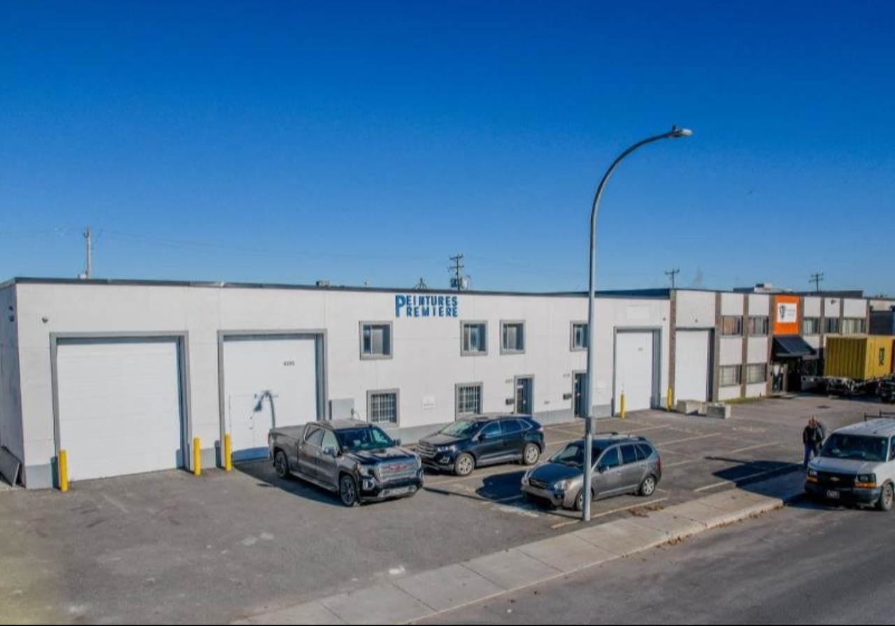 Industrial Building for Sale - 8295 -8305 Rue du Creusot, Saint-Léonard, H1P 2A2