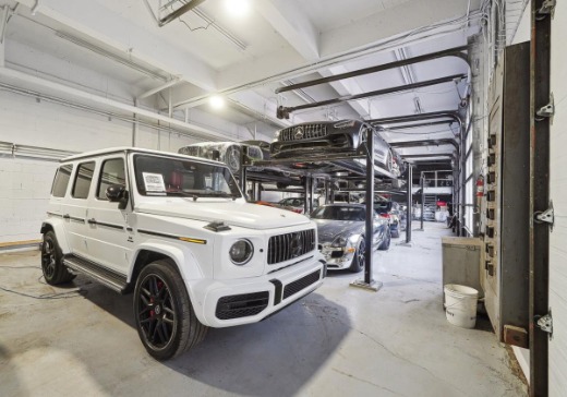Propriété commerciale à vendre - 6320 Rue St-Jacques, Montréal (Côte-des-Neiges), H4B 1T6