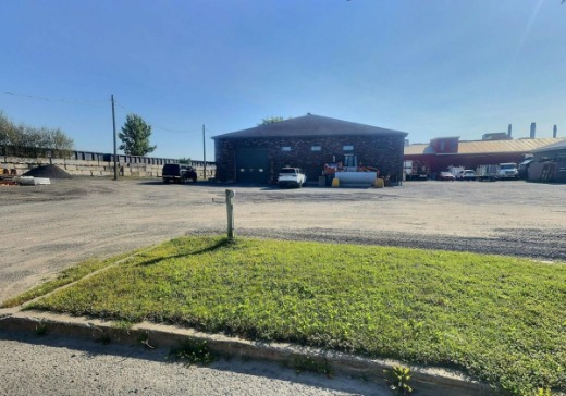 Bâtiment Industriel à vendre - 610 -650 Rue Favre, La Prairie, J5R4Z6