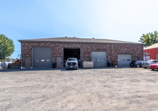 Bâtiment Industriel à vendre - 610 -650 Rue Favre, La Prairie, J5R 4Z6