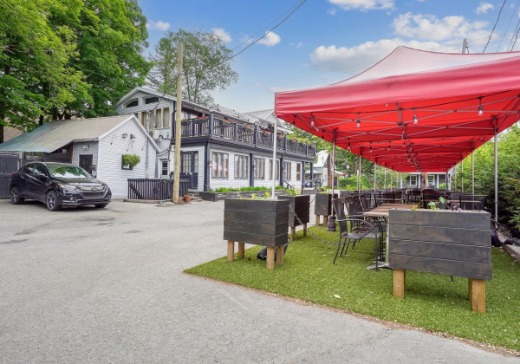 Propriété commerciale à vendre - 155 Rue Principale , Saint-Sauveur, J0R 1R6
