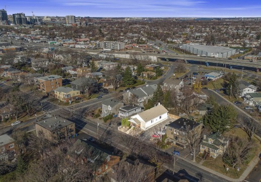 Propriété commerciale à vendre - 1105  chemin Tiffin, Longueuil, J4P3G8