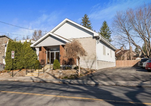 Propriété commerciale à vendre - 1105  chemin Tiffin, Longueuil, J4P 3G8