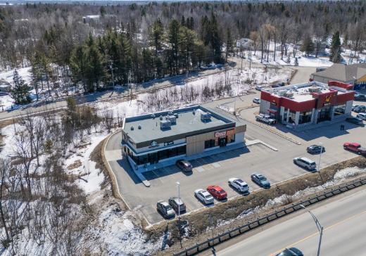 Propriété commerciale à vendre - 2419 boulevard Sainte-Sophie, Sainte-Sophie, J5J2V3