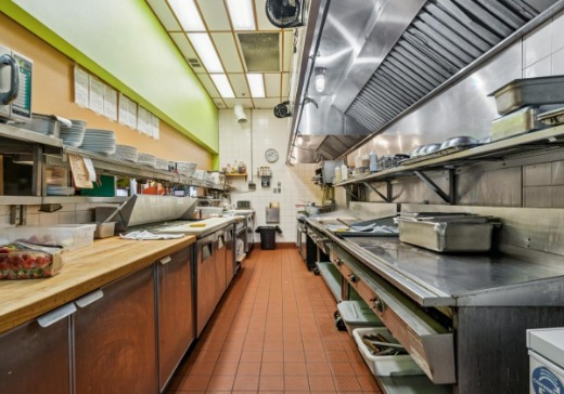 Propriété commerciale à vendre - 20 Boul. de Mortagne, Boucherville, J4B 5M7
