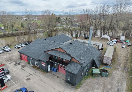 Bâtiment Industriel à vendre - 1 Berthierville, Berthierville, J0K 1A0