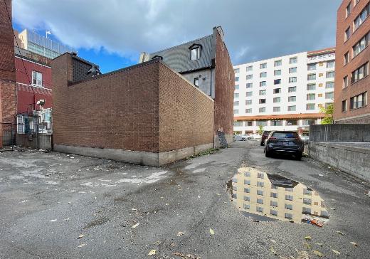 Land for Sale - 1000 Rue St-Urbain, Montreal-North, H2Z 1K6