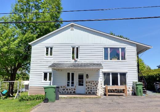 Duplex à vendre Danville - 13bj