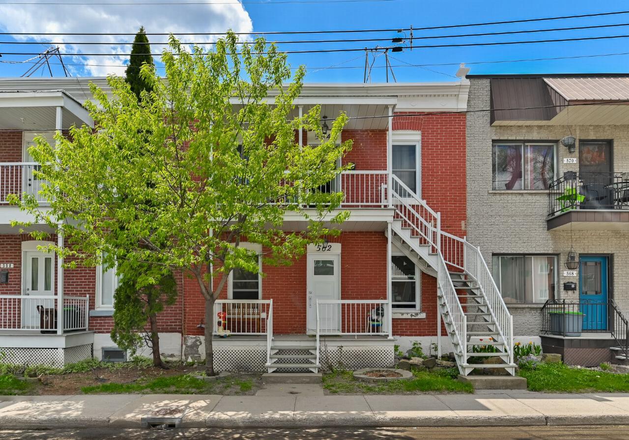 Duplex for Sale - 562-564 Av. Meese, Montreal East, H1L 4G7
