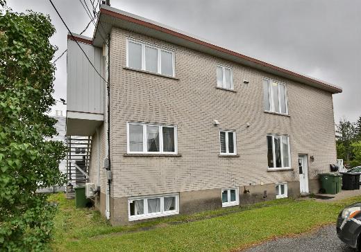 Duplex à vendre - 4855-4865 Boul. Laurier O., Saint-Hyacinthe, J2S 3V4
