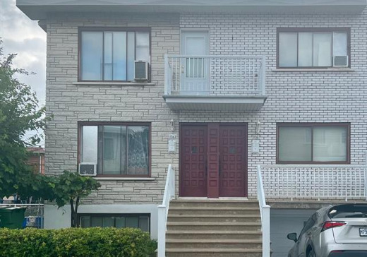 Duplex à vendre - 11561 -11563 Av. Bossuet, Montréal-Nord, H1G 4H1