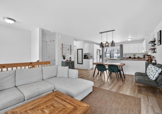 Duplex à vendre - 24-24A 12e Avenue, Sainte-Marthe-sur-le-Lac, J0N 1P0