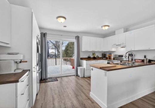 Duplex à vendre - 24-24A 12e Avenue, Sainte-Marthe-sur-le-Lac, J0N 1P0