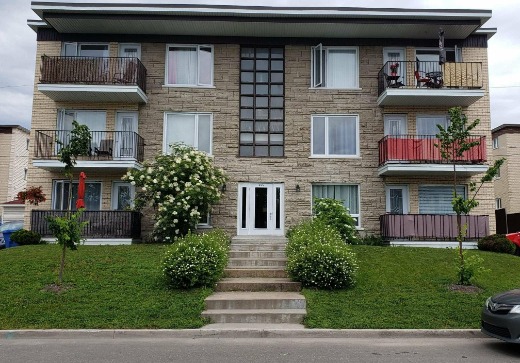 Multilogements 6+ à vendre - 555 63e rue est, Charlesbourg, G0A3W0