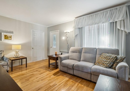 Duplex à vendre - 38 -38A Av. Sauriol, Laval (Laval-des-Rapides), H7N 3A6