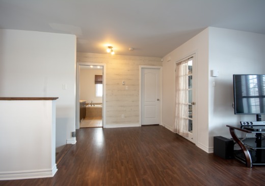 bungalow à vendre St-Lin - 1032l