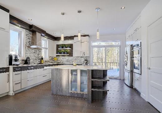 maison à étages à vendre St-Felix-De-Valois - 4050a