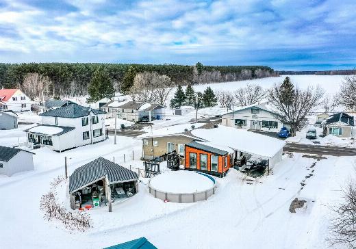 maison à étages à vendre Daveluyville - 846k