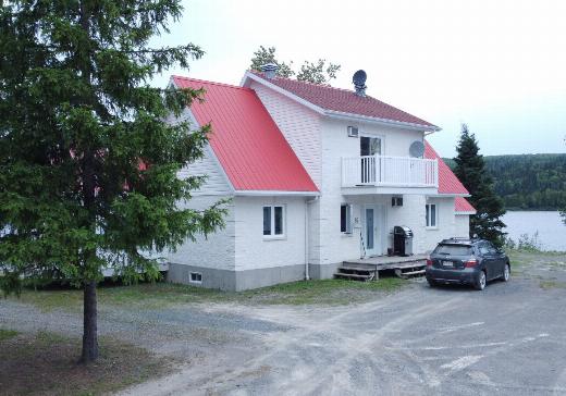 maison à étages à vendre Rimouski - 82au
