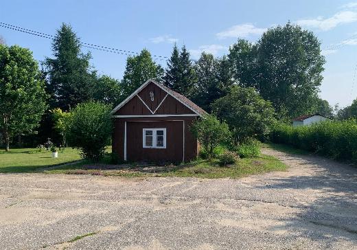 maison à étages à vendre Mont-Laurier - 582p