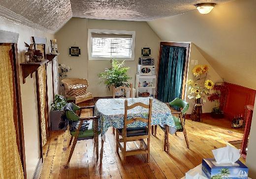maison à étages à vendre Val-des-Monts - 769k