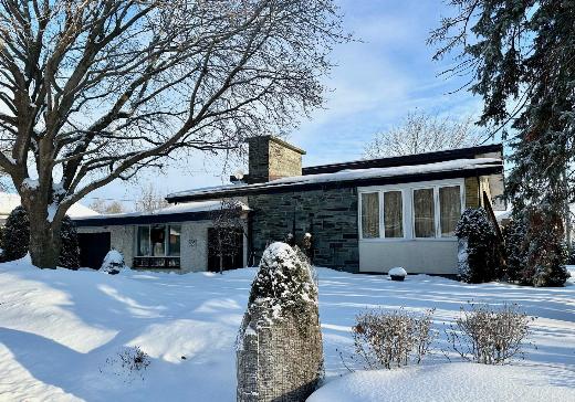 Bungalow for sale - 895 Rue Lise, Ste-Dorothee, H7X2M6
