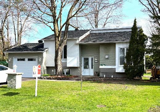 Two or more stories for sale - 2111 Rue Country, Saint-Lazare, J7T2H1