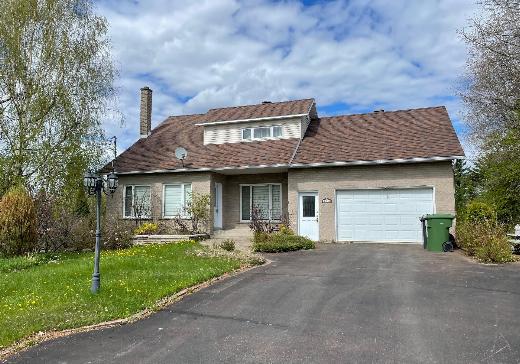 House for sale - 900 Av. Forand, Plessisville, G6L 2Y2