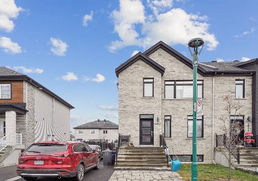 Two or more stories for sale - 2015 Rue Robert-Bouthillette, Laval, H7L0J1