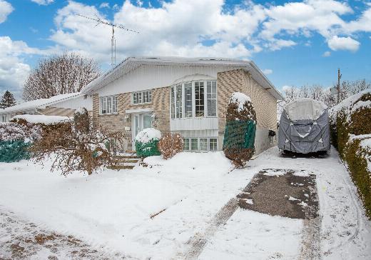 Two or more stories for sale - 3575 Rue Diane, St-Hubert, J4T3G8