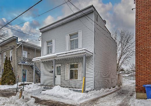 Two or more stories for sale - 261 Rue St-Marc, Joliette, J6E5H7