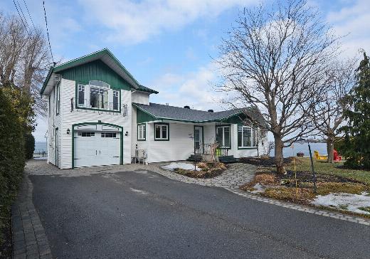Two or more stories for sale - 611 Route 132, Sainte-Barbe, J0S1P0