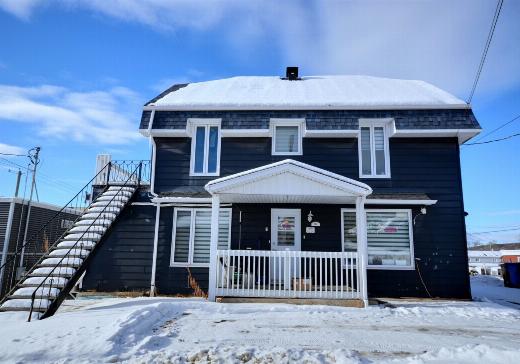 Two or more stories for sale - 102 93e Rue, Beauceville, G5X3M6