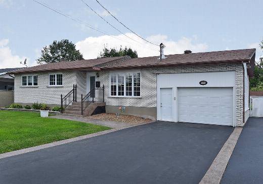 Two or more stories for sale - 488 Rue Salaberry, Salaberry-de-Valleyfield, J6T2K8