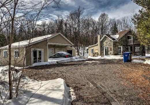 Two or more stories for sale - 3810 Route 335, Saint-Calixte, J0K1Z0