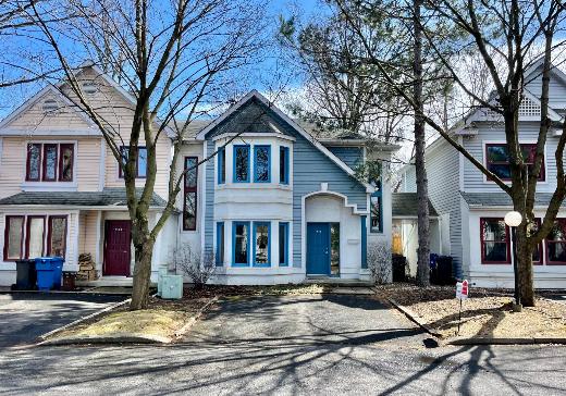 Two or more stories for sale - 1412 Rue Adoncour, Longueuil, J4J5L3