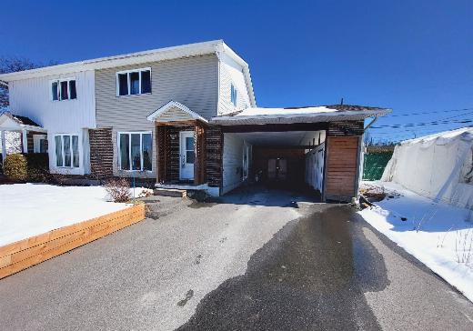 Two or more stories for sale - 1326 Rue de Providence, Fleurimont, J1E3K7