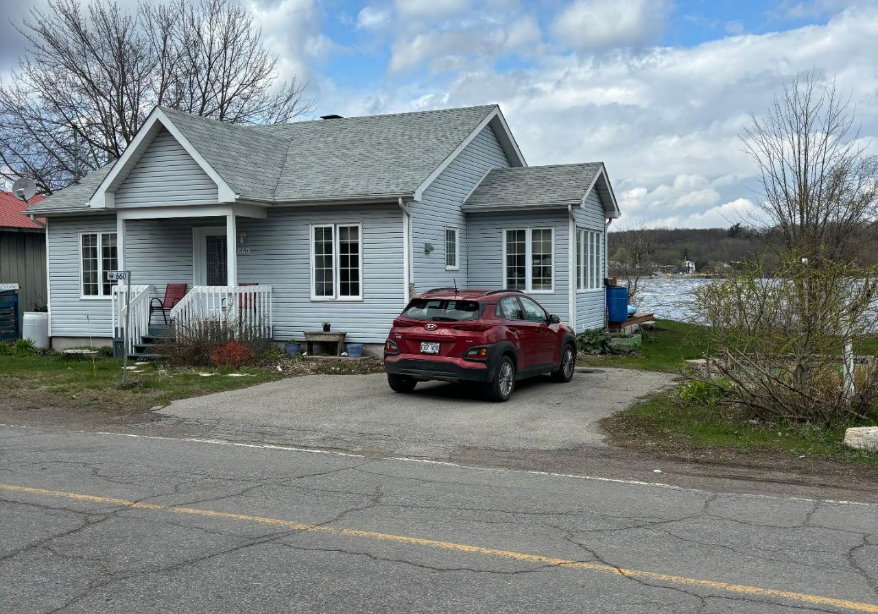 Maison à vendre - 660 Ch. des Outaouais, Pointe-Fortune, J0P 1N0