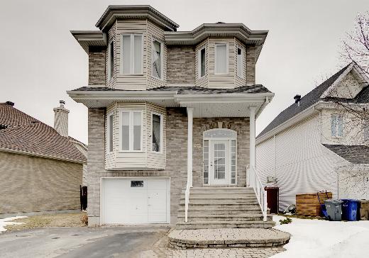Two or more stories for sale - 279 Rue Malouin, Ste-Dorothee, H7X3N4