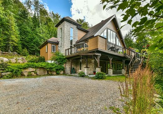 Two or more stories for sale - 1286 Mtée Gagnon, Val David, J0T2N0