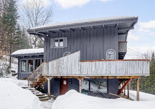 Maison à étages à vendre - 215 Ch. des Skieurs, Saint-Sauveur, J0R1R2