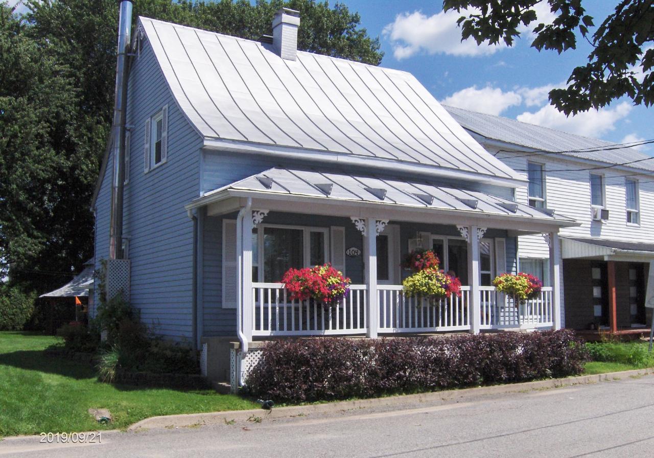 House for sale - 104 Rue St-Joseph, Champlain, G0X 1C0
