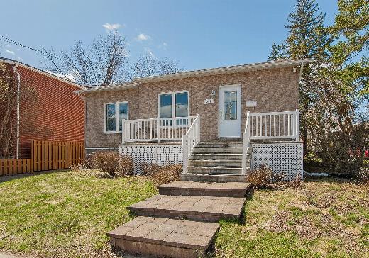 Two or more stories for sale - 262 73e Avenue, Chomedey, H7V2X5