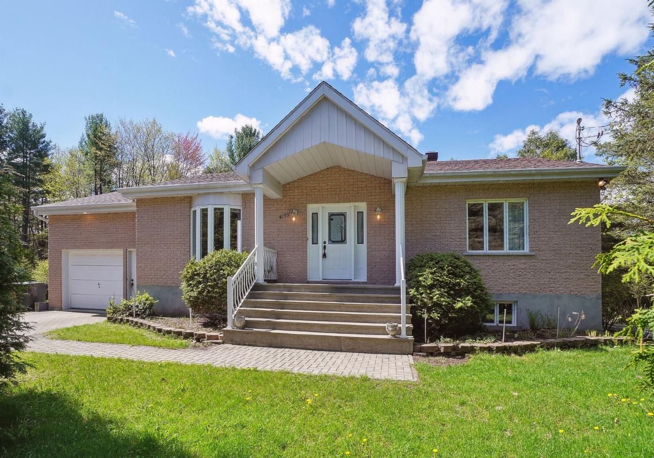 Twostorey for sale, House for sale VaudreuilDorion VID 4193