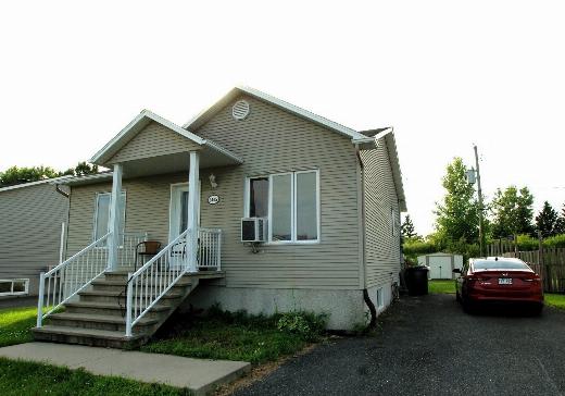 Two or more stories for sale - 2445 Rue Berlioz, Drummondville, J2B0K3