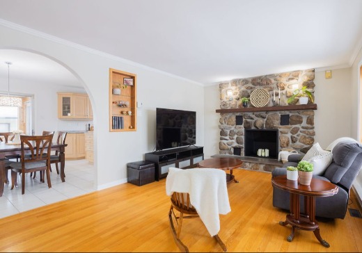 Maison à vendre - 351 Boul. St-Elzear Est, Laval (Vimont), H7M 3Z9