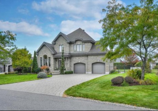Maison à étages à vendre - 3665 Rue de Loreto, Brossard, J4Y3G6