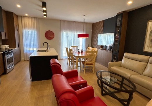 Townhouse for sale - 301 Rue du Merlot, Sainte-Marthe-sur-le-Lac, J0N 1P0