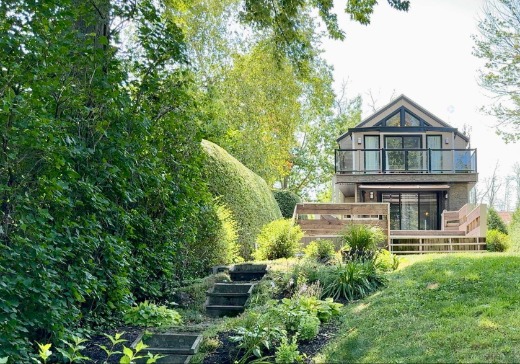 Maison à étages à vendre - 3425 Boul. des Mille-Îles, Laval (Saint-François), H7J1C8