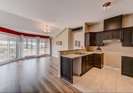 Condo à vendre - 130 app. 401, Avenue du Golf, La Prairie, J5R 0H4